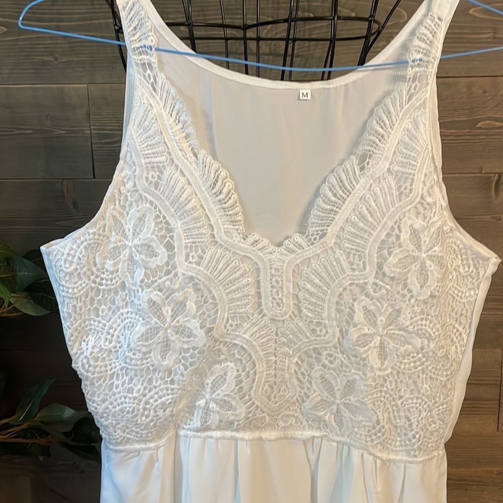 Stunning, white sleeveless lace maxi sundress - Picture 2 of 5